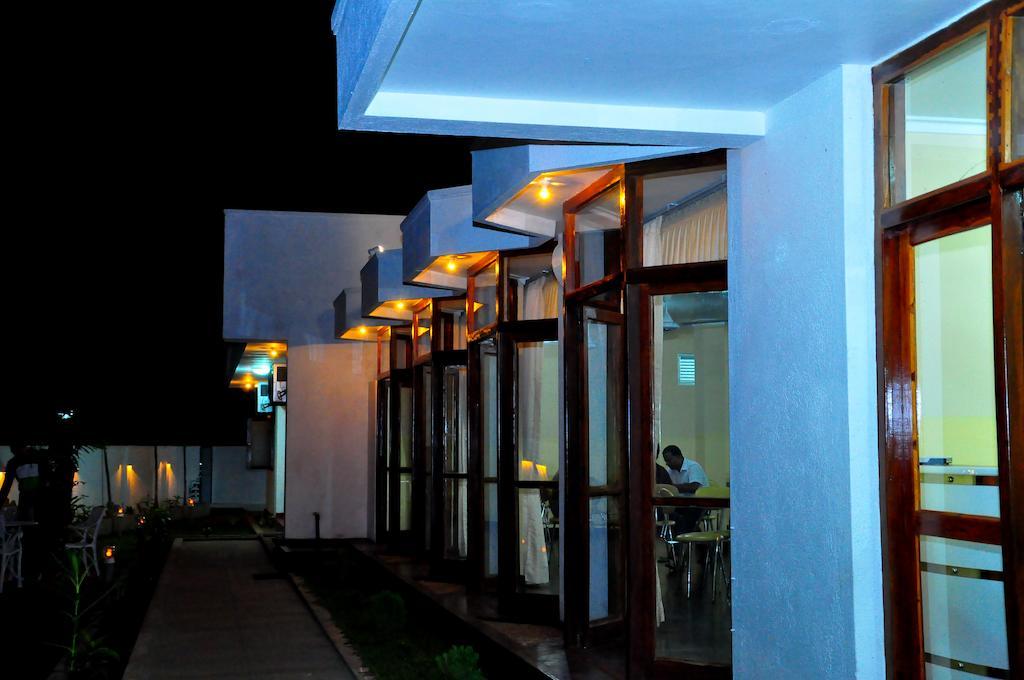 Melbourne Tourist Rest Hotel Anuradhapura Luaran gambar