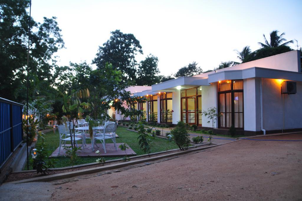 Melbourne Tourist Rest Hotel Anuradhapura Luaran gambar