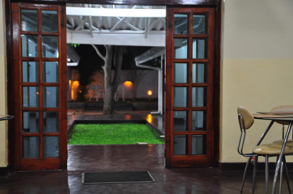 Melbourne Tourist Rest Hotel Anuradhapura Luaran gambar
