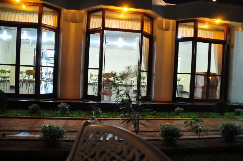 Melbourne Tourist Rest Hotel Anuradhapura Luaran gambar