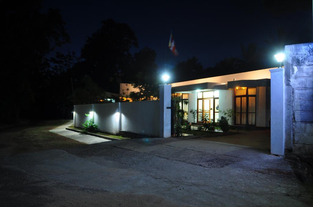 Melbourne Tourist Rest Hotel Anuradhapura Luaran gambar