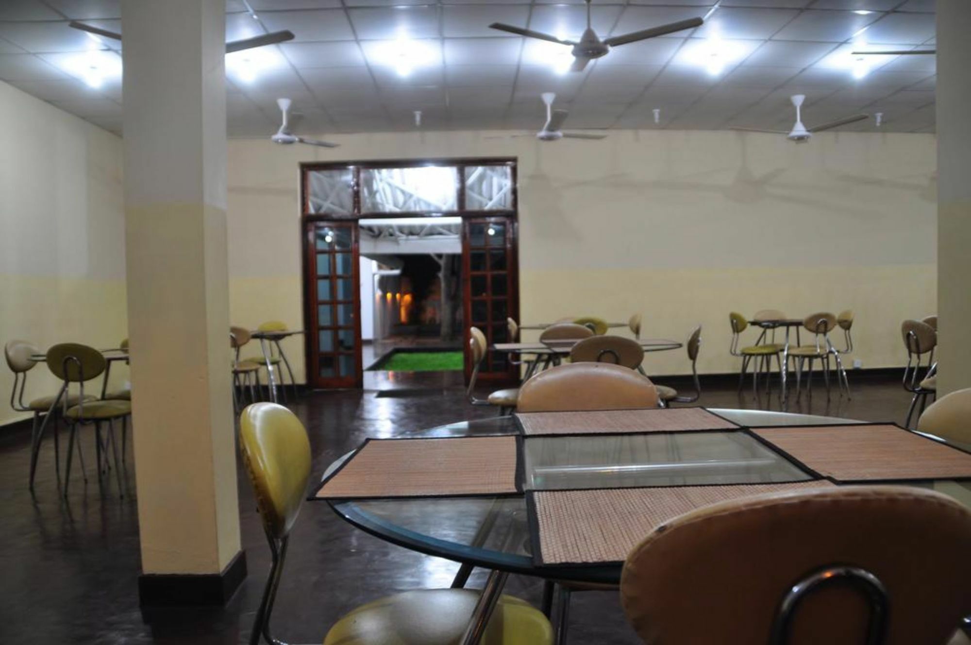 Melbourne Tourist Rest Hotel Anuradhapura Luaran gambar